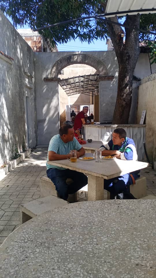 Mesas en terraza